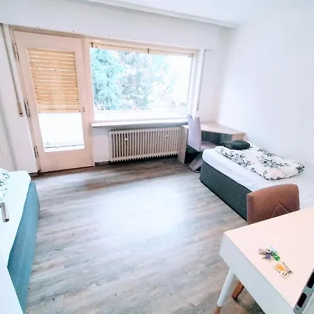 Fmi110 Next To Airport Rüsselsheim