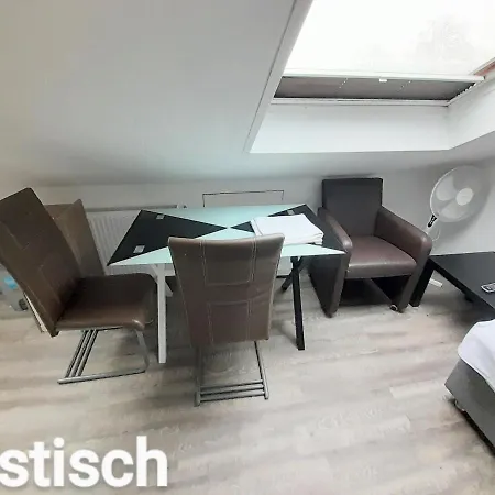 Fmi110 Next To Airport Apartment Ruesselsheim